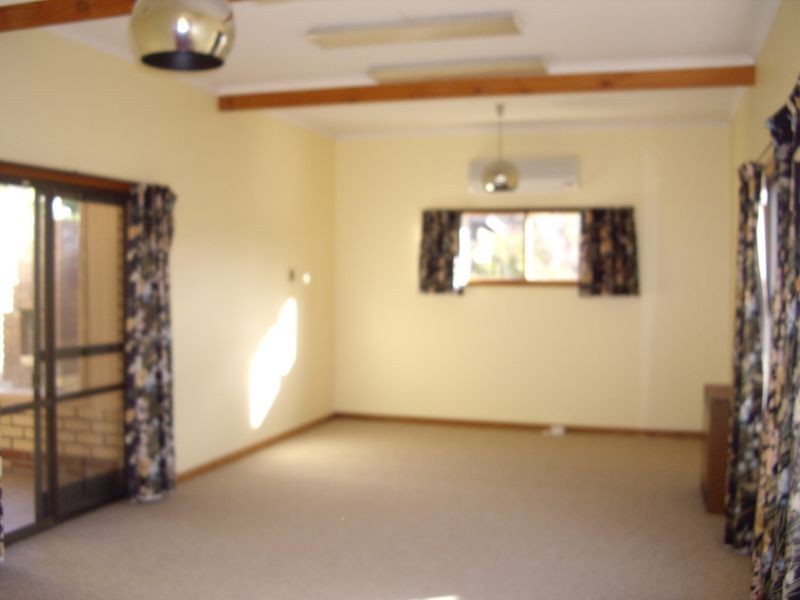 261 Roslyn Avenue, Blackmans Bay TAS 7052