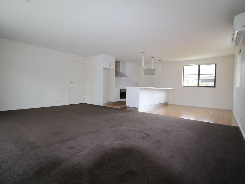 2/9 Discovery Place, Margate TAS 7054