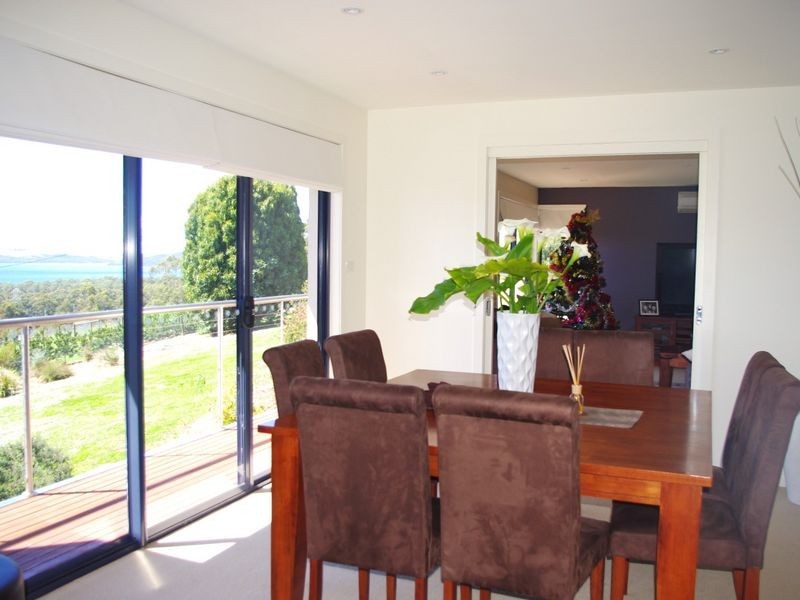 11 Hillview Drive, Margate TAS 7054