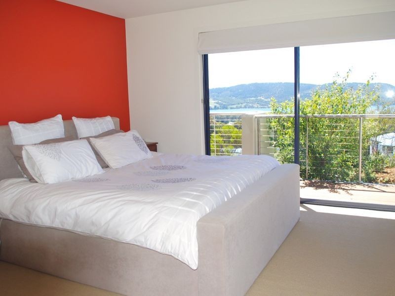 11 Hillview Drive, Margate TAS 7054