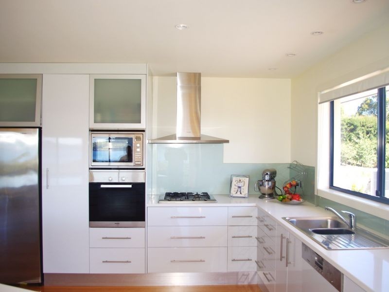11 Hillview Drive, Margate TAS 7054