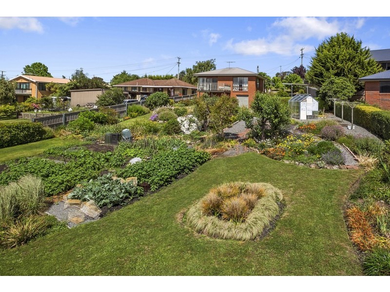 6 Crescent Drive, Margate TAS 7054