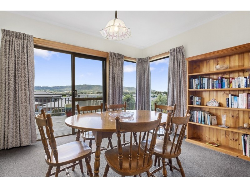 6 Crescent Drive, Margate TAS 7054