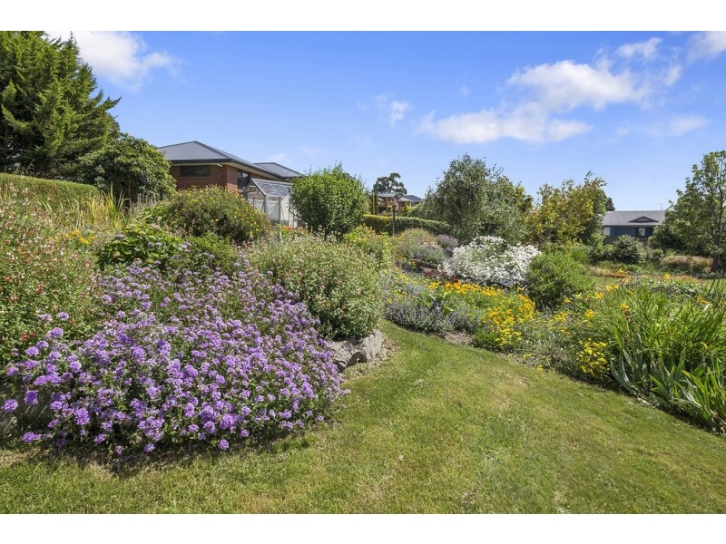 6 Crescent Drive, Margate TAS 7054