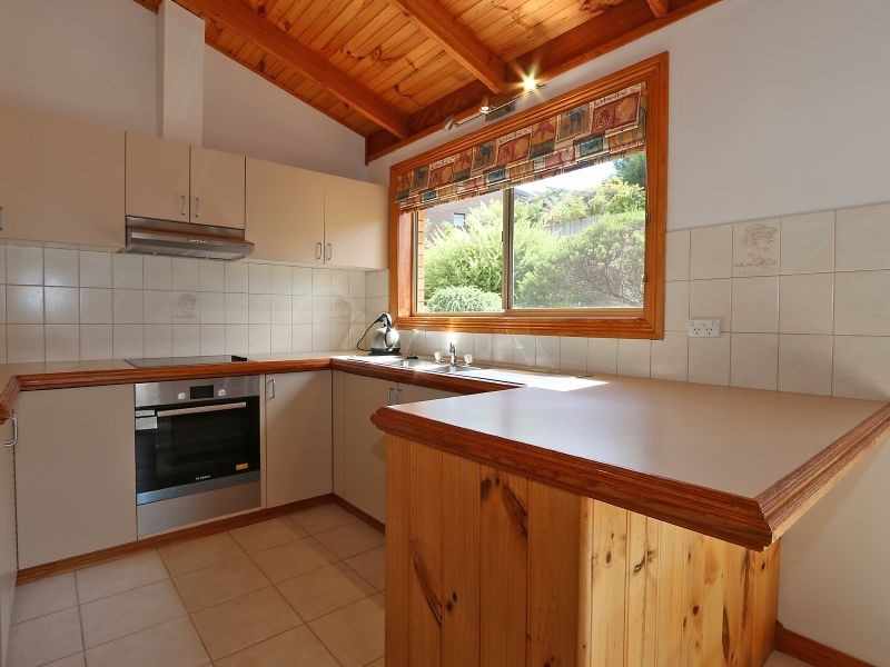 26 Opal Drive, Blackmans Bay TAS 7052