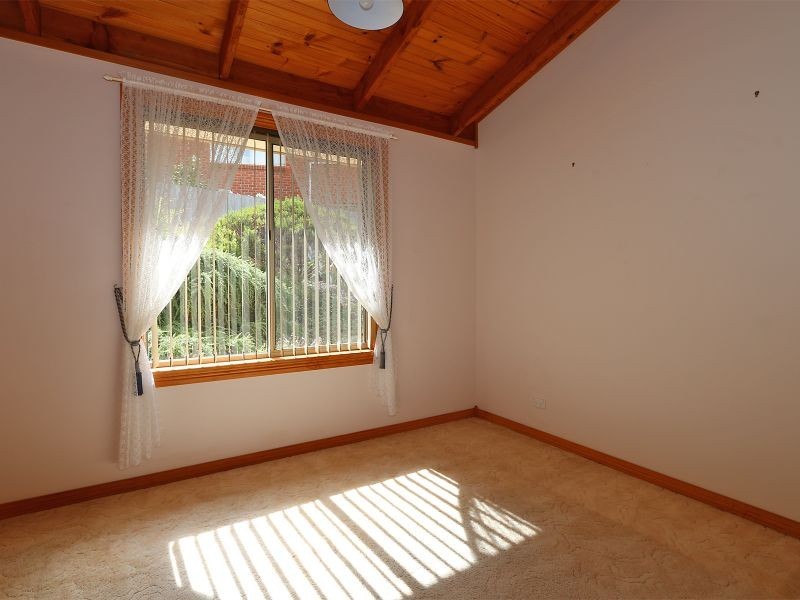 26 Opal Drive, Blackmans Bay TAS 7052