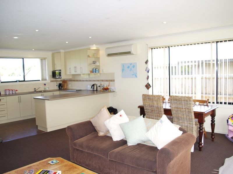 2/4 Bonsai Place, Margate TAS 7054
