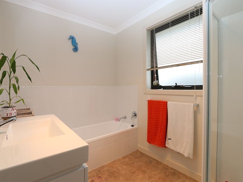 8 Chipalee Court, Margate TAS 7054