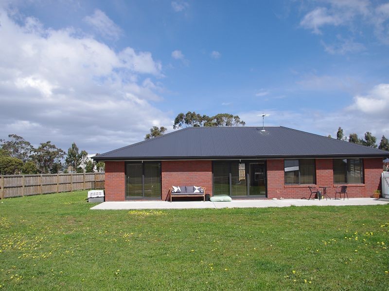 8 Chipalee Court, Margate TAS 7054