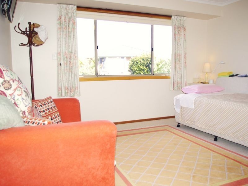 5 Fairway Drive, Kingston TAS 7050