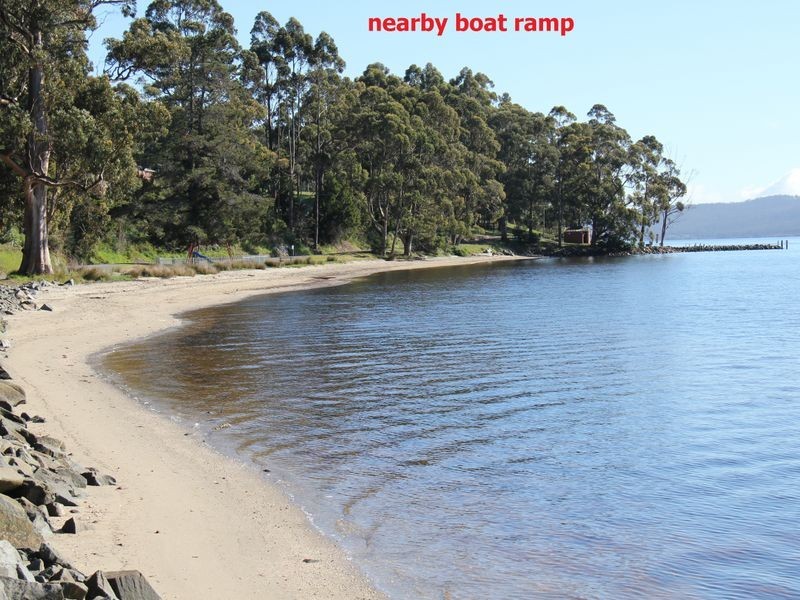 1-5/ Beach Road, Middleton TAS 7163