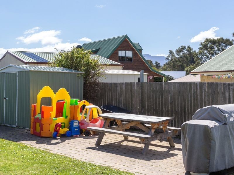 2 Sugarwood Court, Margate TAS 7054
