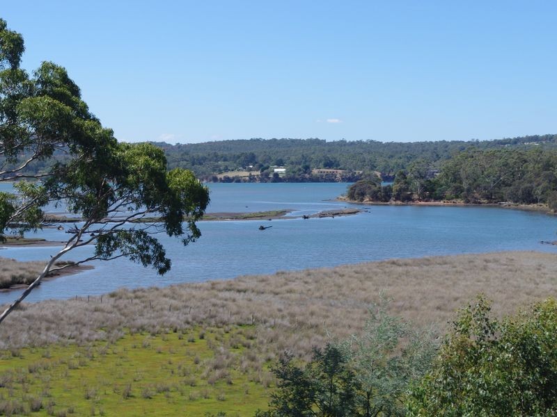 21 Wandanea Place, Margate TAS 7054