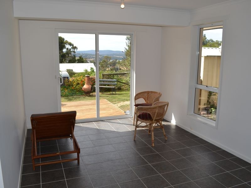 5 Hillview Drive, Margate TAS 7054