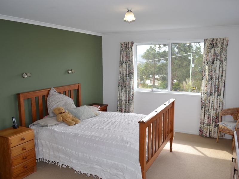 5 Hillview Drive, Margate TAS 7054