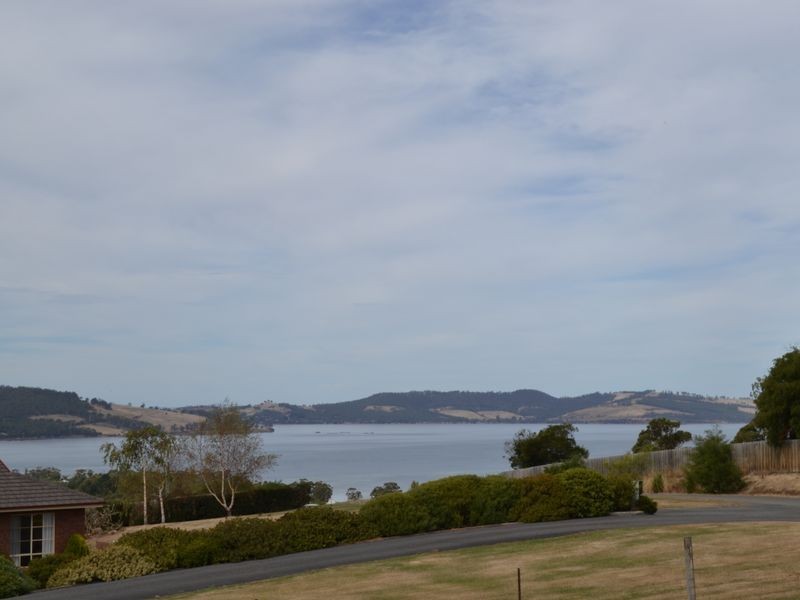 5 Hillview Drive, Margate TAS 7054