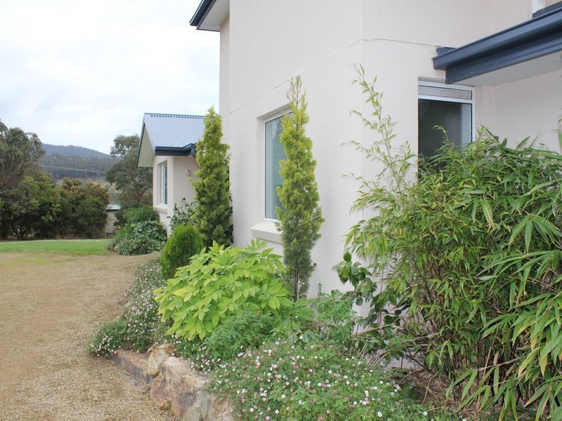 5 Hillview Drive, Margate TAS 7054