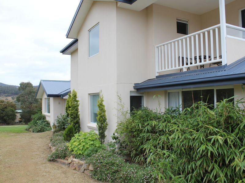 5 Hillview Drive, Margate TAS 7054