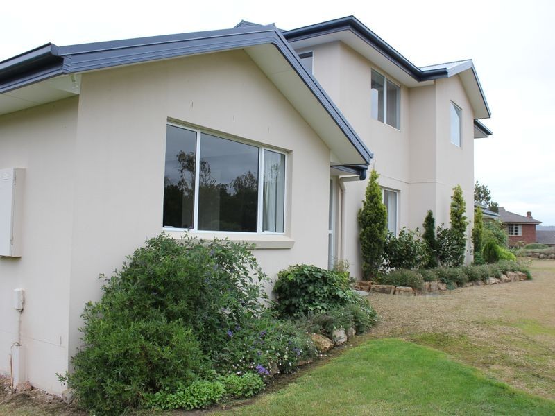 5 Hillview Drive, Margate TAS 7054
