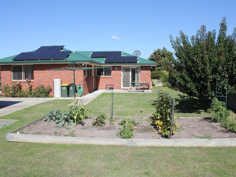 8 Jacaranda Drive, Margate TAS 7054