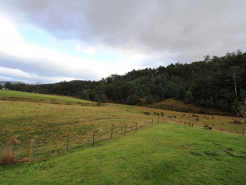 990 Woodbridge Hill Road, Gardners Bay TAS 7112