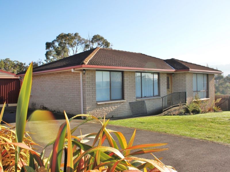 14 Riverdowns Drive, Margate TAS 7054