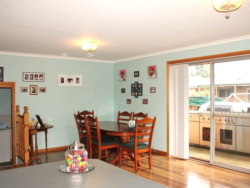 32 Adelong Drive, Kingston TAS 7050