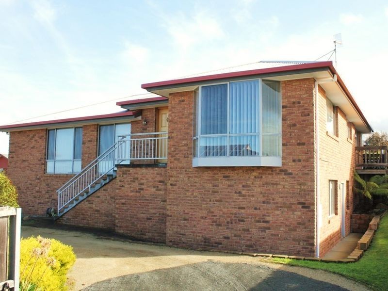 32 Adelong Drive, Kingston TAS 7050