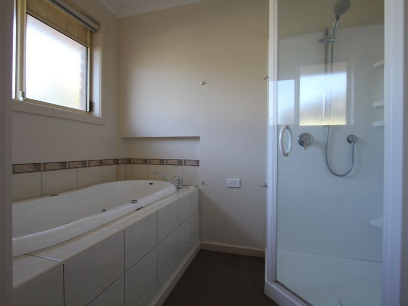 53 Whitewater Crescent, Kingston TAS 7050
