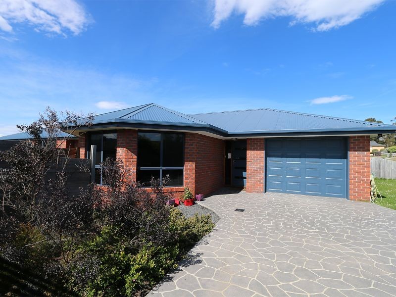 1 Crimson Drive, Margate TAS 7054