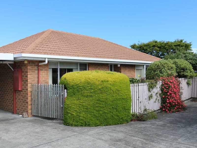 2/83 Beach Road, Margate TAS 7054