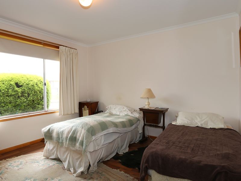 2/83 Beach Road, Margate TAS 7054