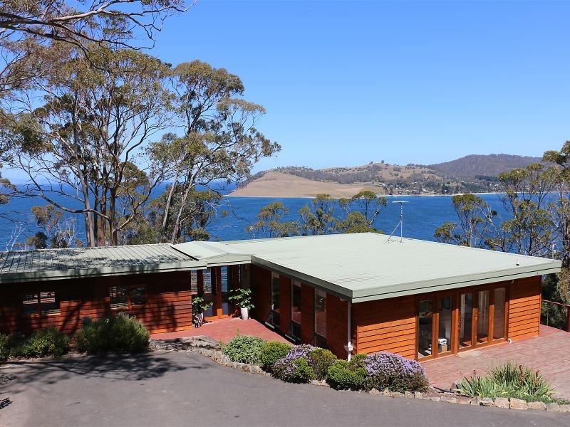 318 Tinderbox Road, Tinderbox TAS 7054