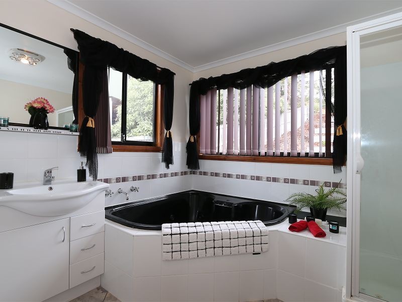 2 Malachi Drive, Kingston TAS 7050