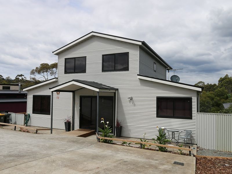 2 Malachi Drive, Kingston TAS 7050