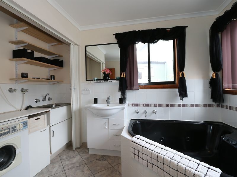2 Malachi Drive, Kingston TAS 7050