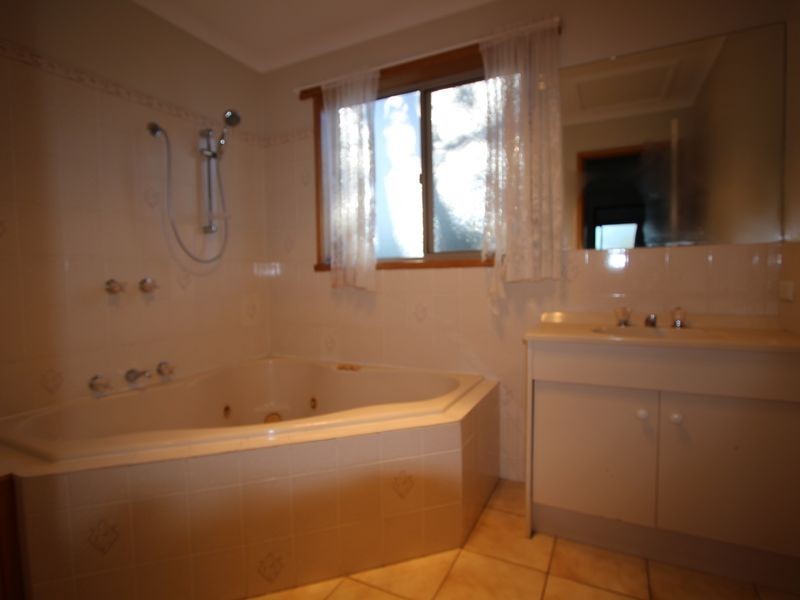 4 Wyburton Place, Margate TAS 7054