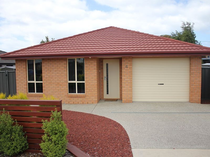 1/4 Delmore Place, Margate TAS 7054