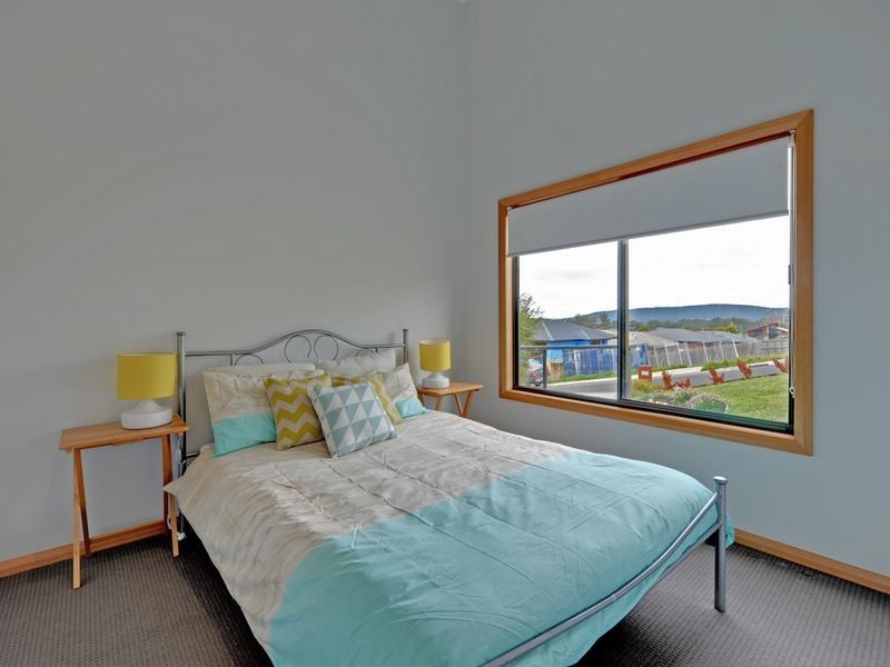 48 Jacaranda Drive, Margate TAS 7054