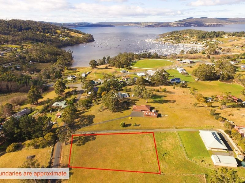 19 Saddle Road, Kettering TAS 7155