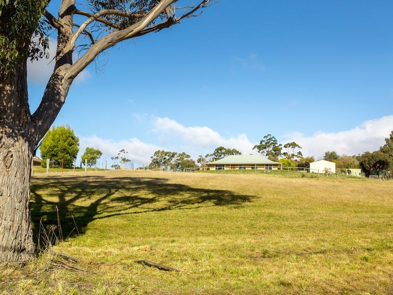 19 Saddle Road, Kettering TAS 7155