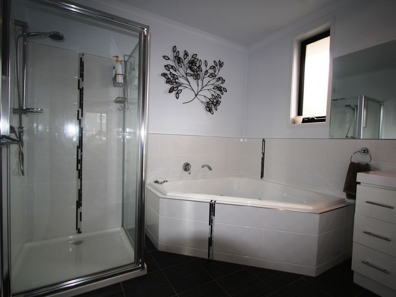 26 Malachi Drive, Kingston TAS 7050