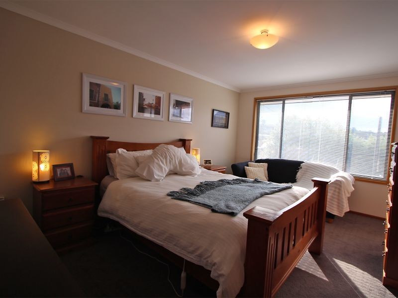 20 Suncoast Drive, Blackmans Bay TAS 7052