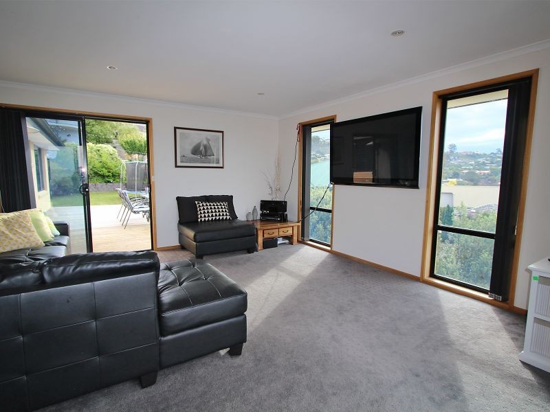 20 Suncoast Drive, Blackmans Bay TAS 7052