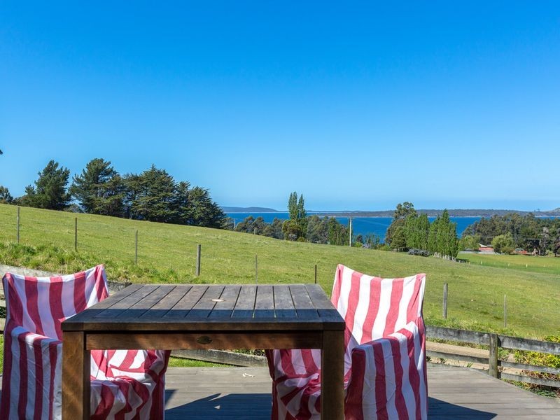 11 Moores Road, Middleton TAS 7163
