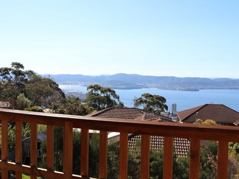 4 Pauline Avenue, Mount Nelson TAS 7007