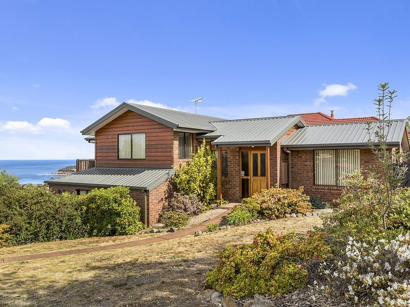 9 Jade Court, Blackmans Bay TAS 7052