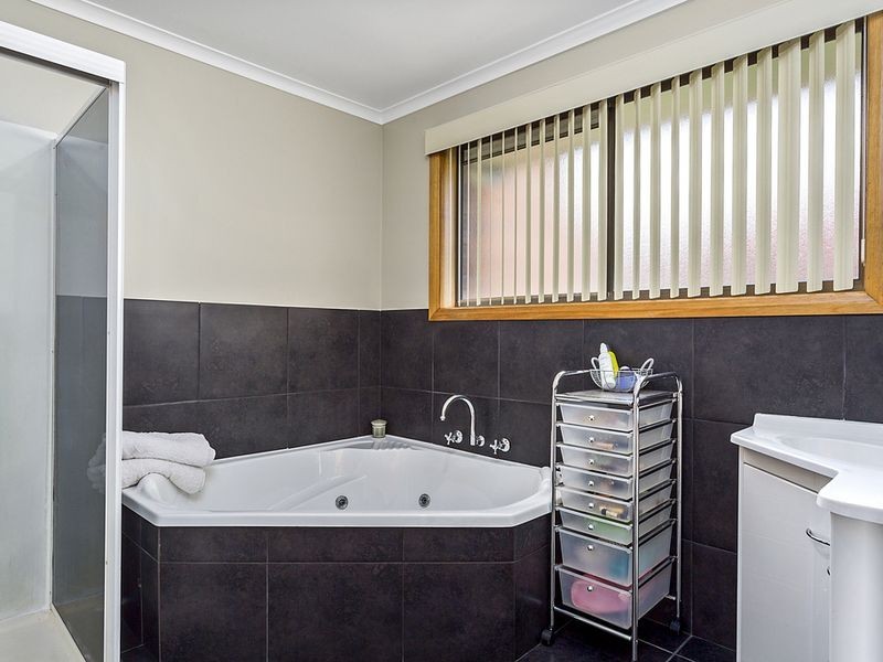 9 Jade Court, Blackmans Bay TAS 7052