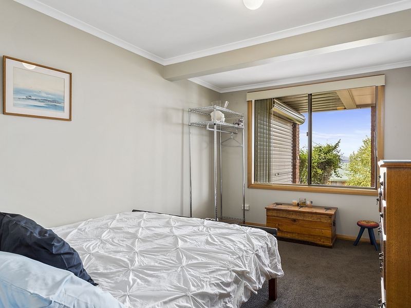 9 Jade Court, Blackmans Bay TAS 7052