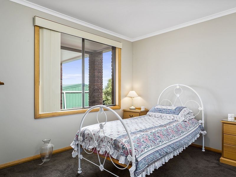 9 Jade Court, Blackmans Bay TAS 7052